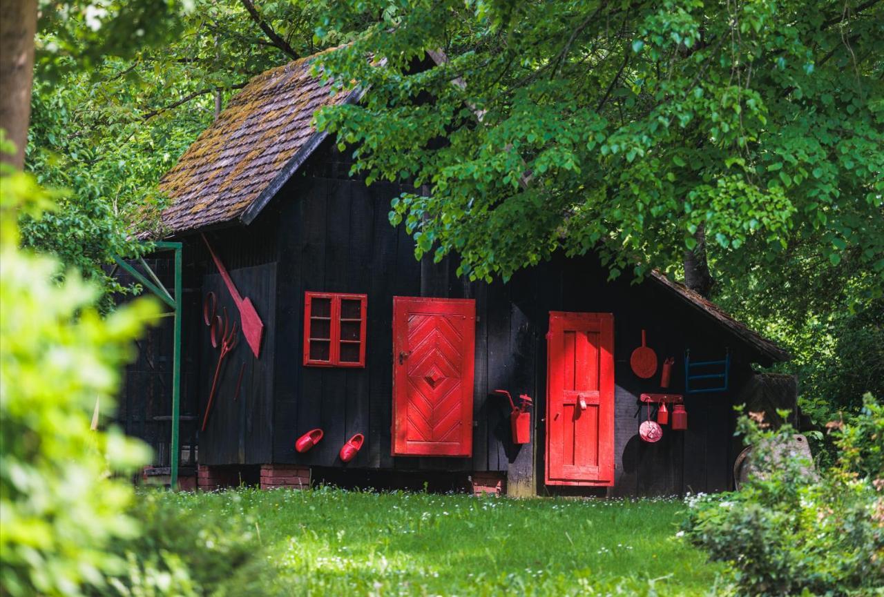 Rajski Vrt - Lake House - Paradise Garden Сисак Екстериор снимка